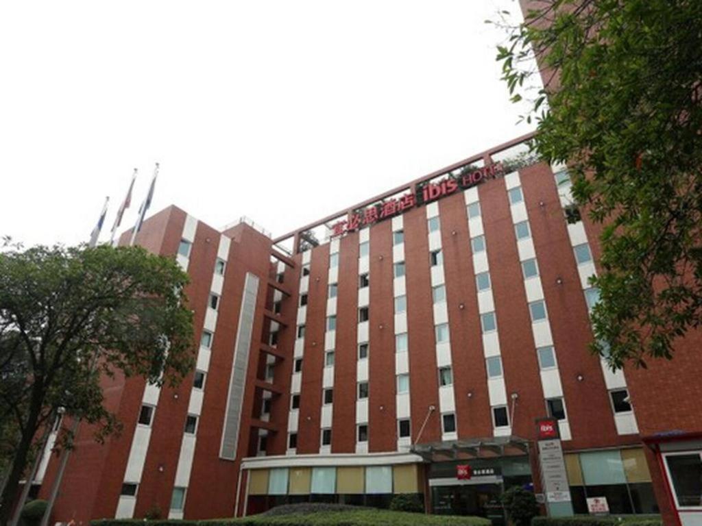 이비스 청두 용펑 호텔 외부 사진